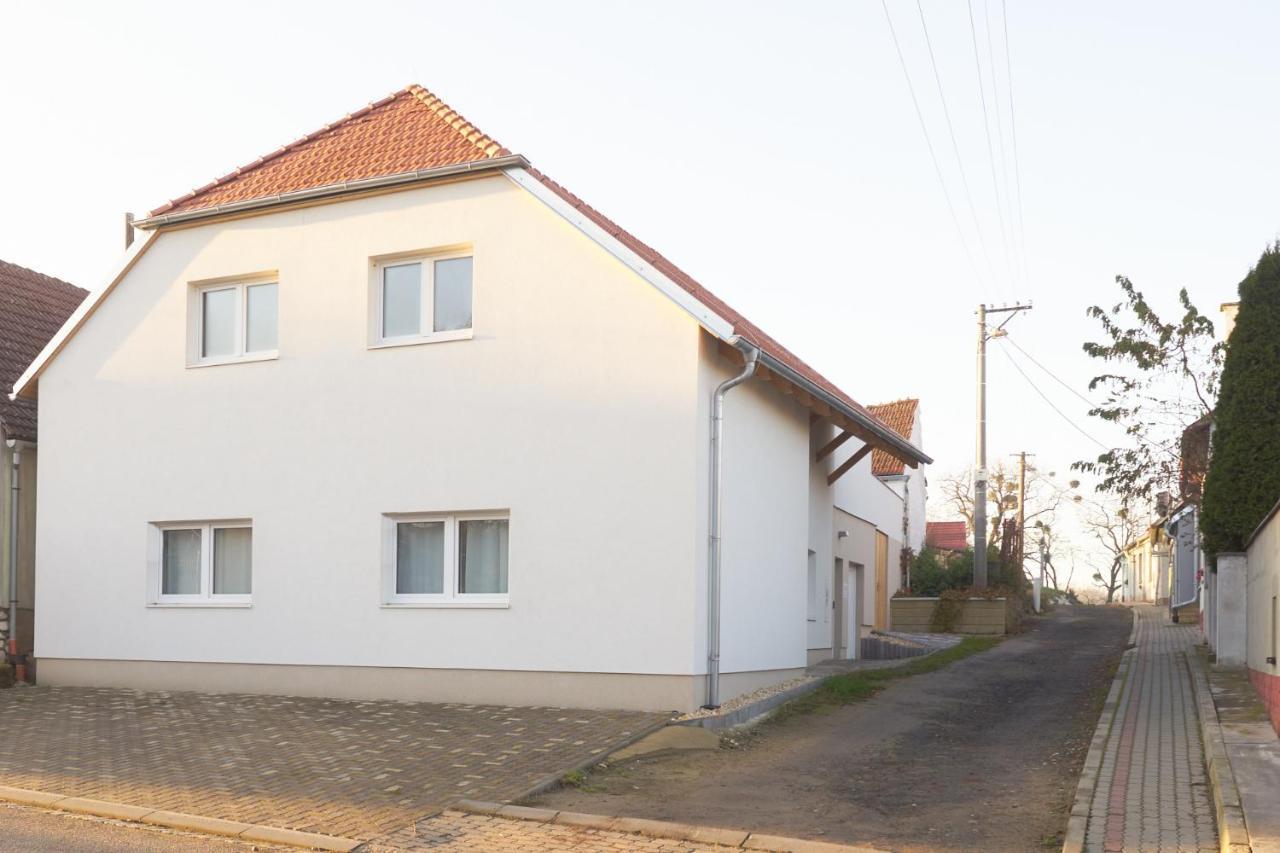 Apartmany Habanska, Cely Dum Pouzdrany Exterior foto